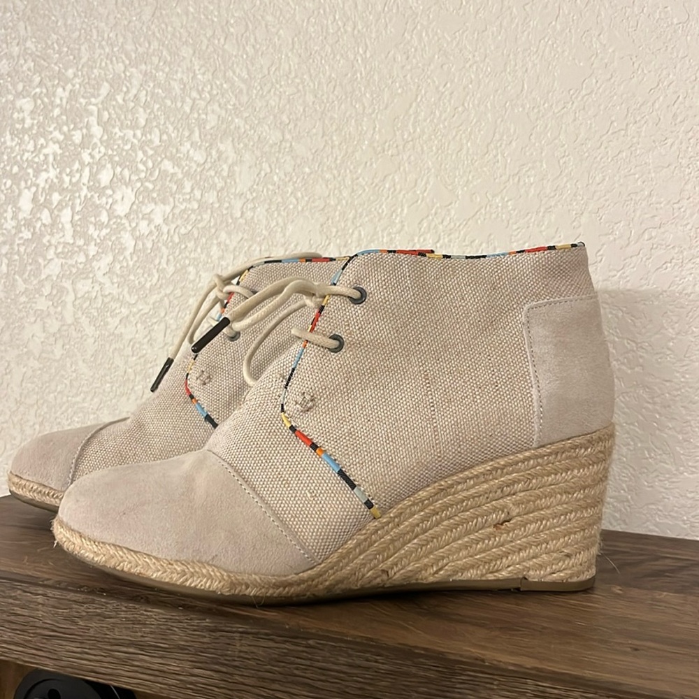 TOMS wedge bootie size 9 NEW
